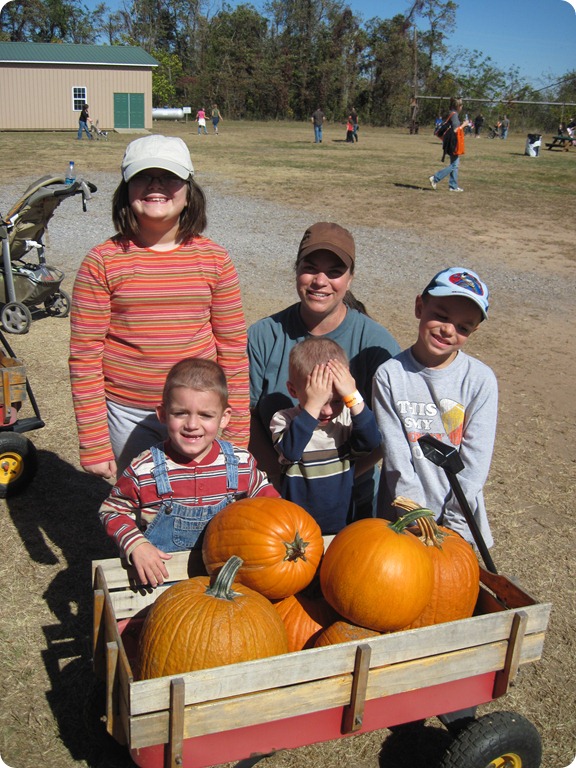 Mom, Kids, Pumpkins
